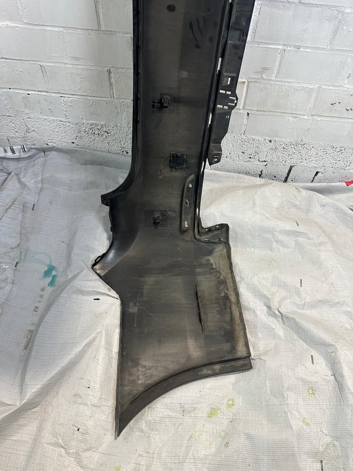 Original BMW Heckstoßstange F01 F02 F04 – Sophistograu Metallic (Lackcode A90) –