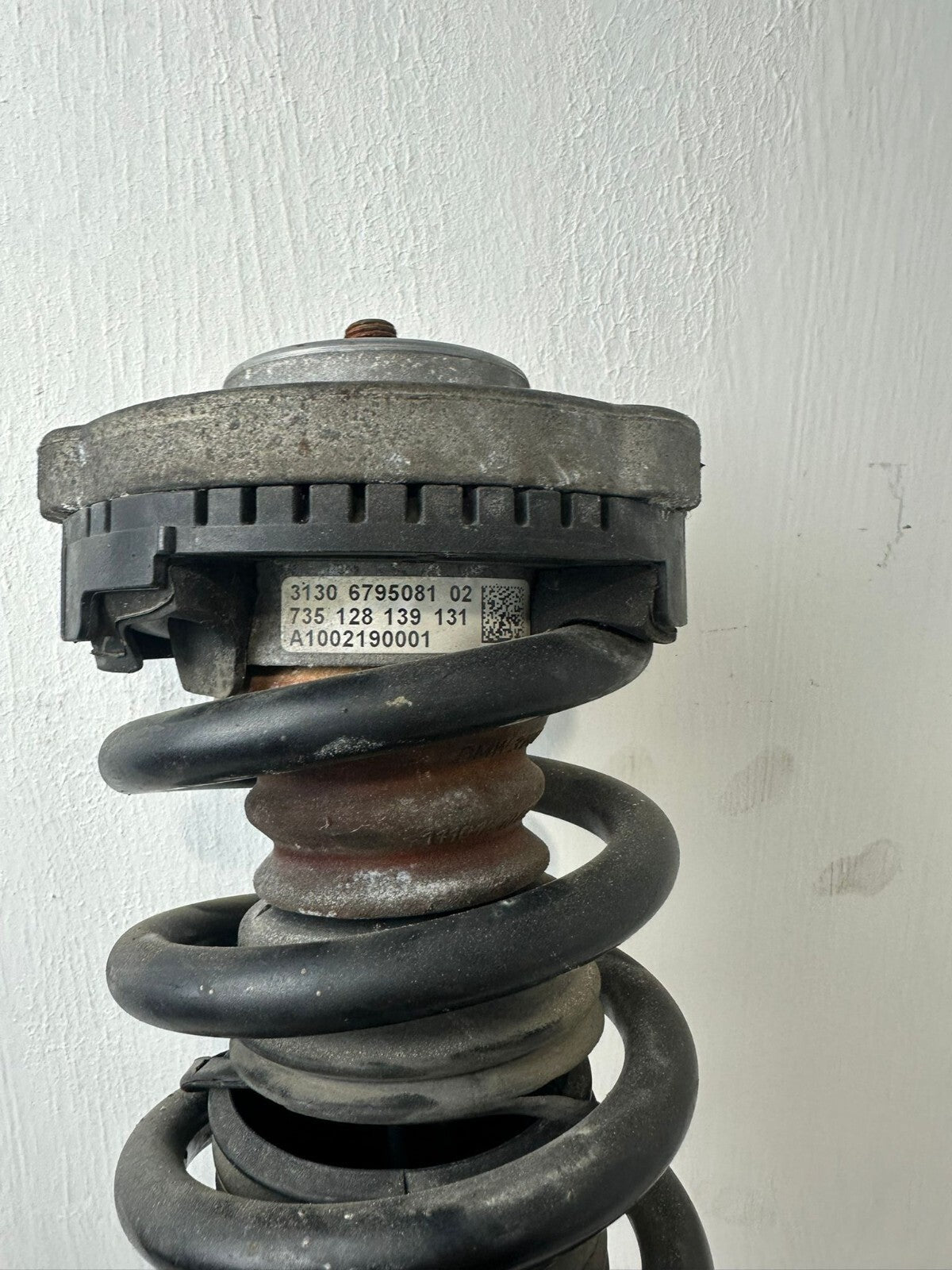 Original BMW F01 F02 F07 Federbein / Stoßdämpfer vorne rechts – VDC – 6796926
