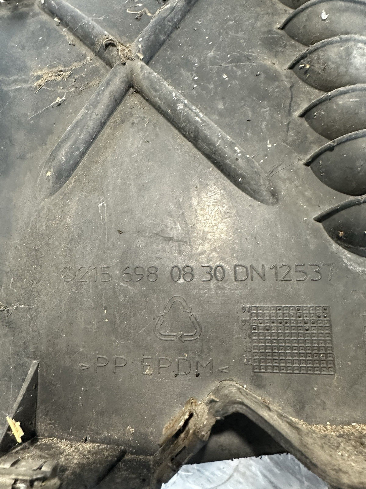 Mercedes Benz MB W215 CL-Klasse Radhausschale Vorne Rechts 2156980830 Original