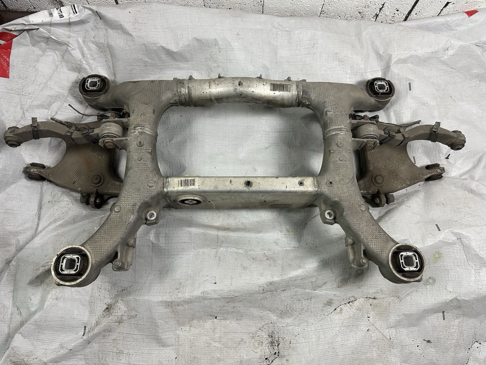 Achsträger BMW 7 730d F01 33316794666 hinten 3.0 155 KW 211 PS Diesel 12-2010