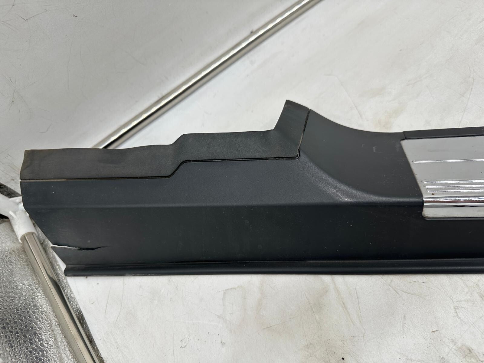 Mercedes-Benz CL/W215 Einstiegsleiste links vorne – A2156801535