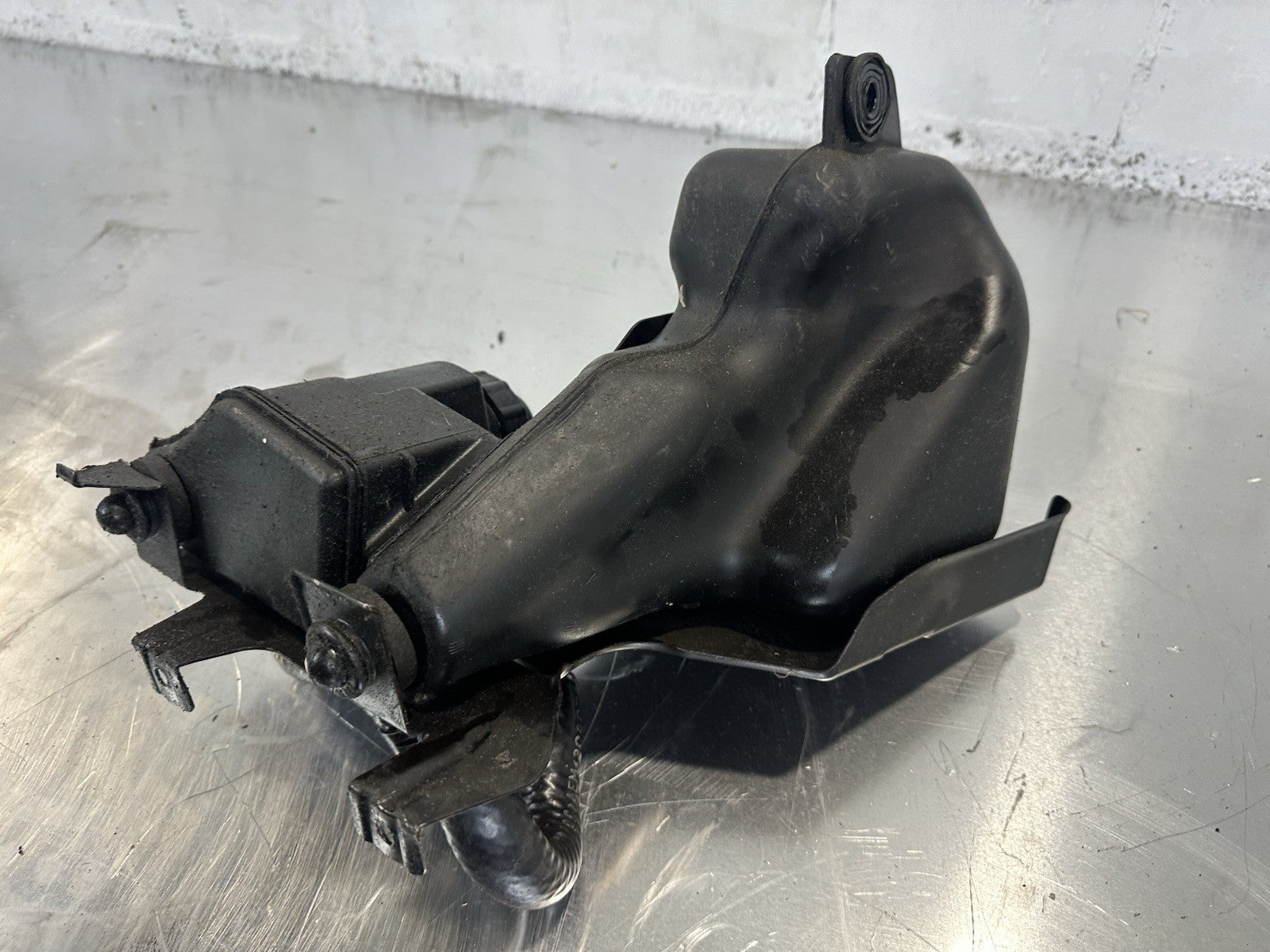 Mercedes Benz W215 Servoölbehälter Öl Behälter 0019892403 ABC Fahrwerk W220