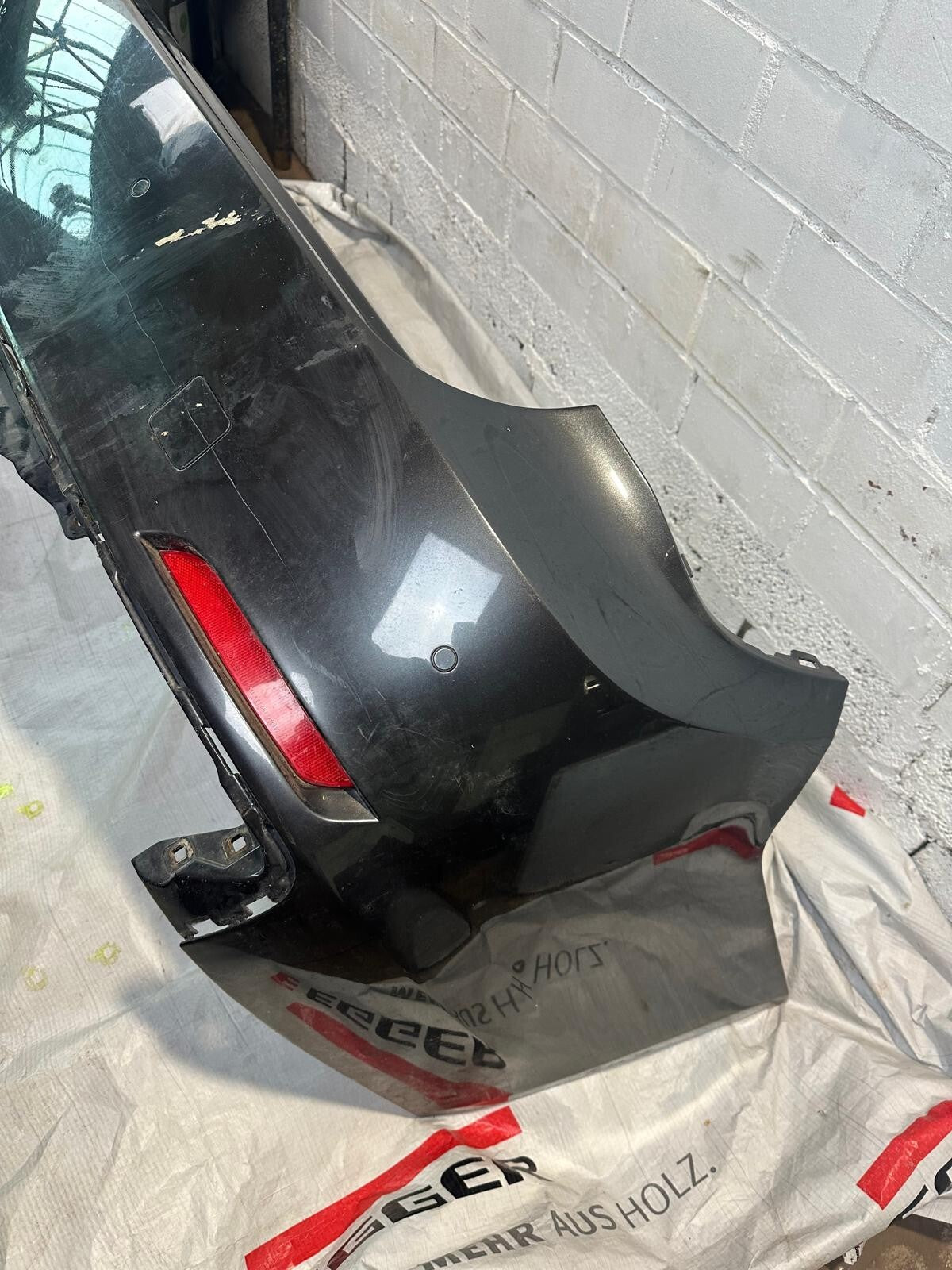 Original BMW Heckstoßstange F01 F02 F04 – Sophistograu Metallic (Lackcode A90) –