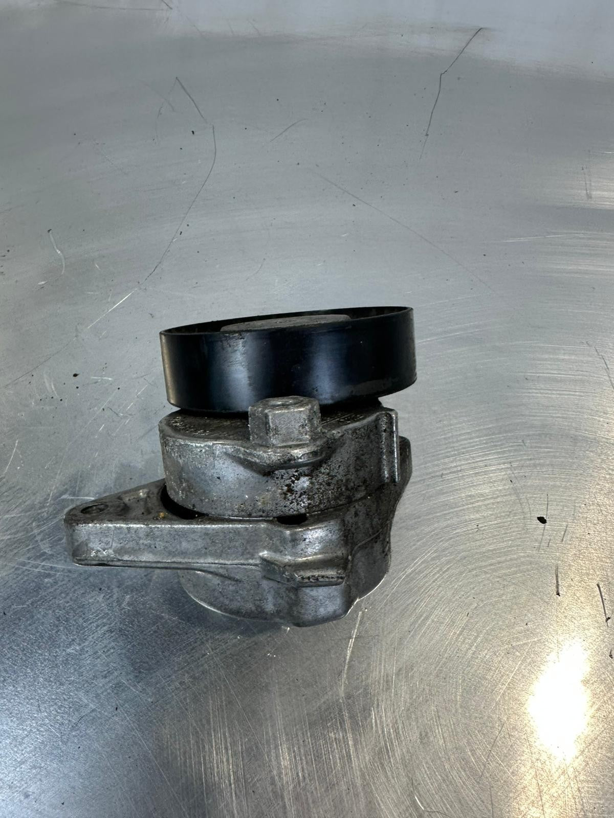 Mercedes Benz CL500 W215 Riemenspanner Spannrolle A1122000970