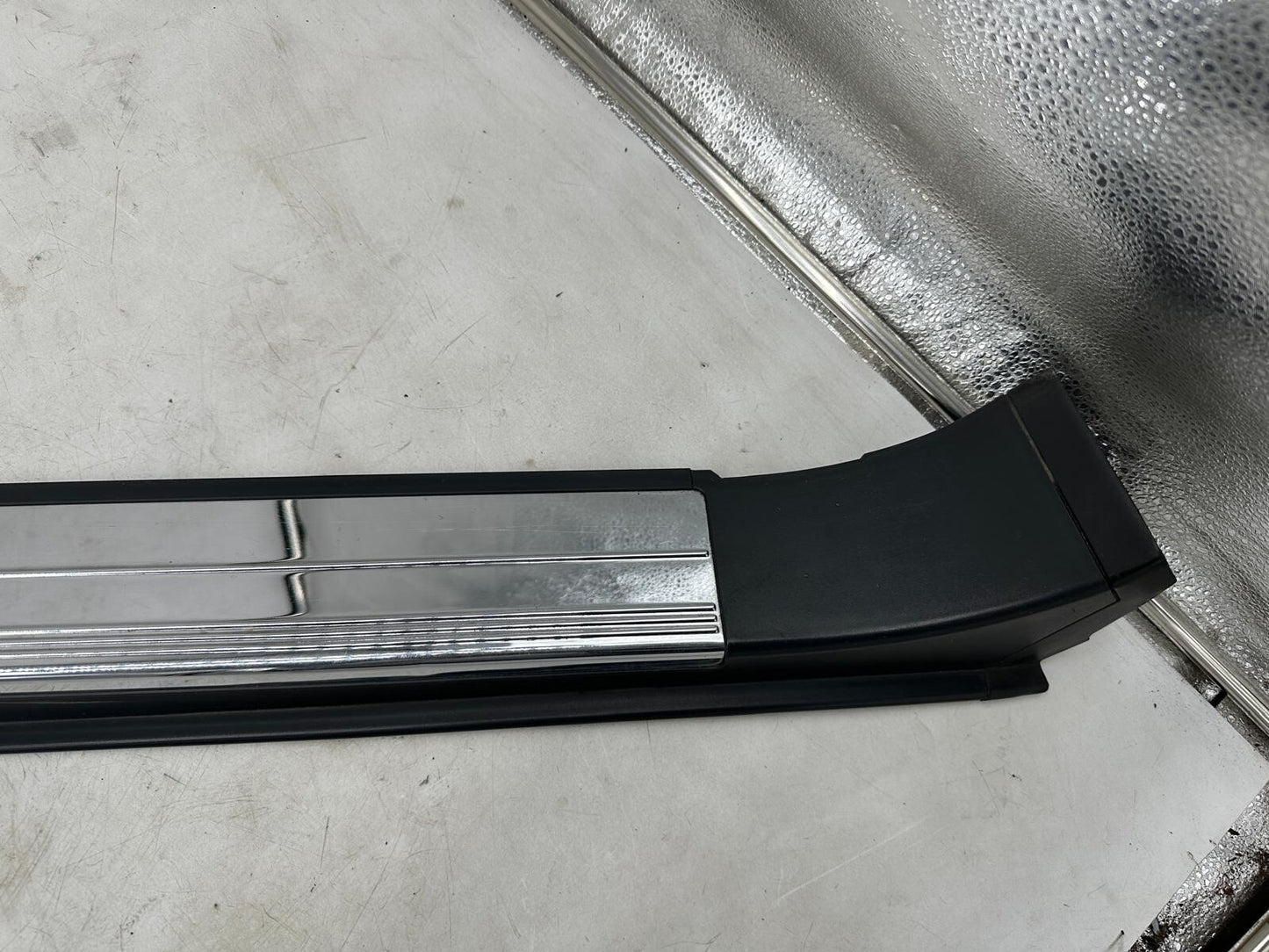Mercedes-Benz CL/W215 Einstiegsleiste links vorne – A2156801535