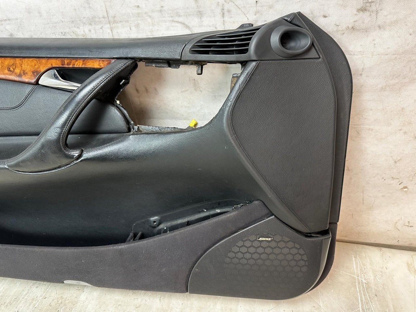 Original Mercedes-Benz CL W215 Türverkleidung links– Leder – A2157200570