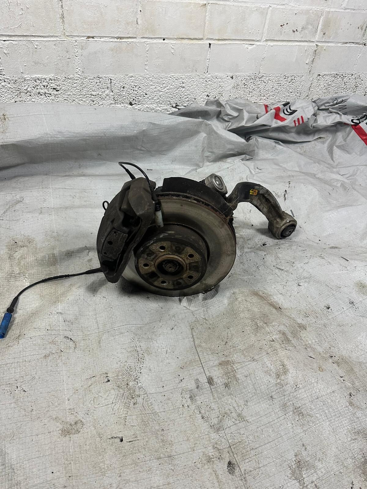 BMW 5er E61 E60 Allrad 530xd 525xd Achsschenkel Radlager vorne links – 6768315