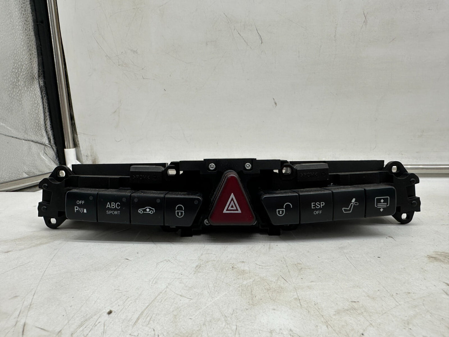 Mercedes CL C215 W215 Warnblinker Schalterleiste Facelift 2158209110