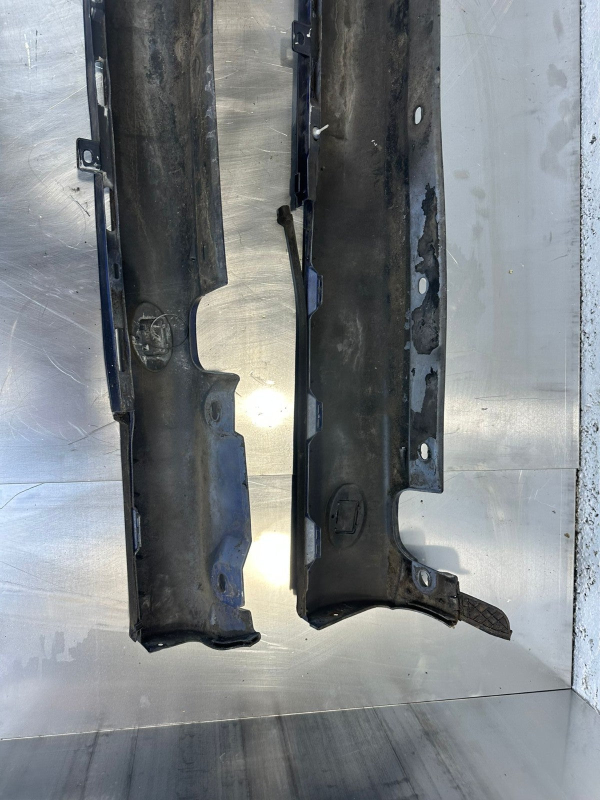Mercedes-Benz CL W215 C215 Schwellerverkleidung links + rechts Azuritblau 366
