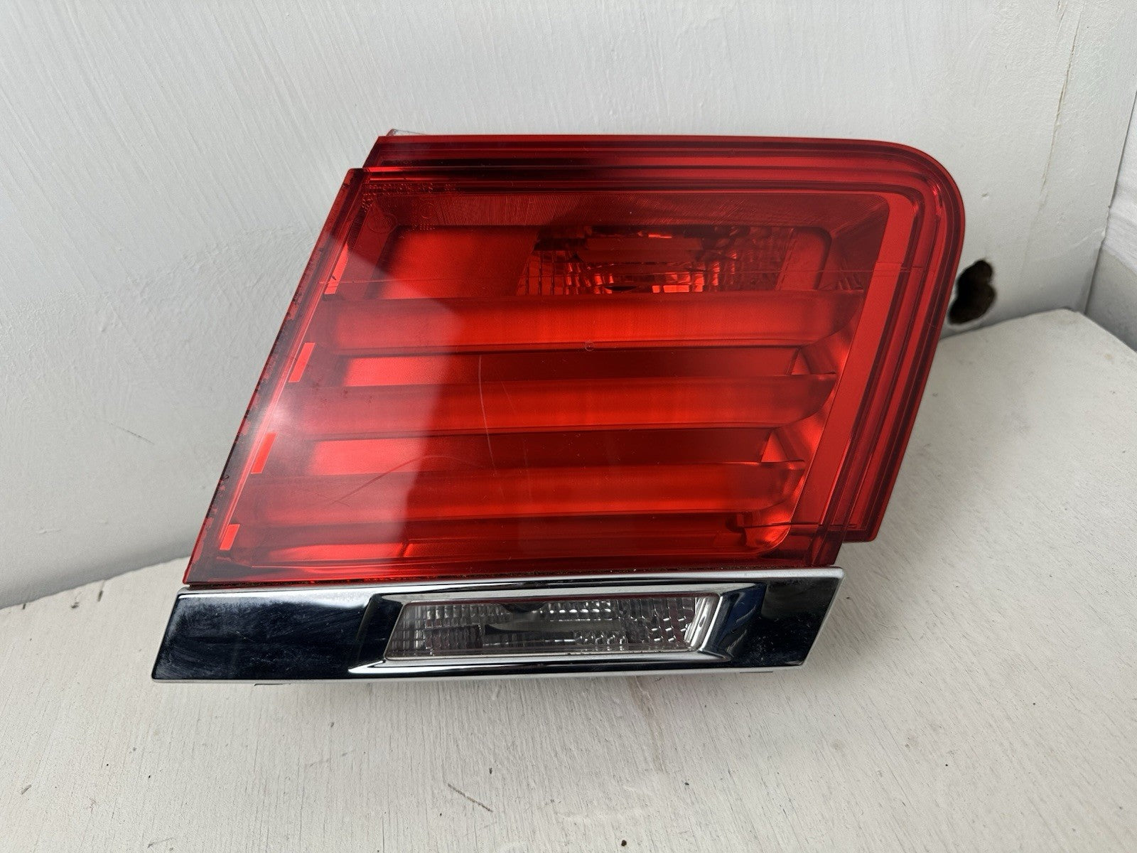 BMW 7er F01 Rückleuchte Hinten Rechts Innen LED 7182206 Original Bremsleuchte
