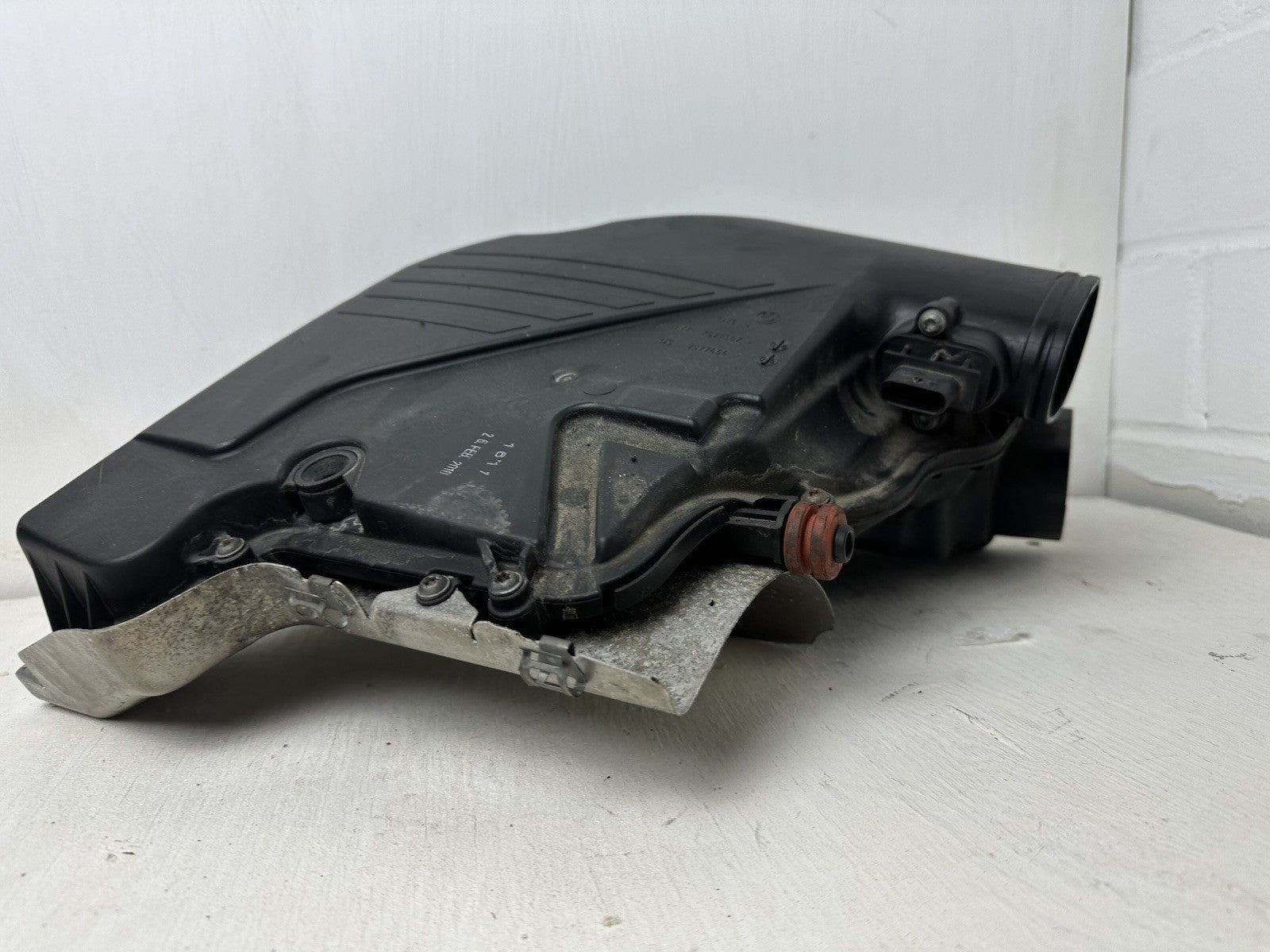 Ansauggeräuschdämpfer BMW 7er F01 750i 5er F10 550i Luftfilterkasten 7577467