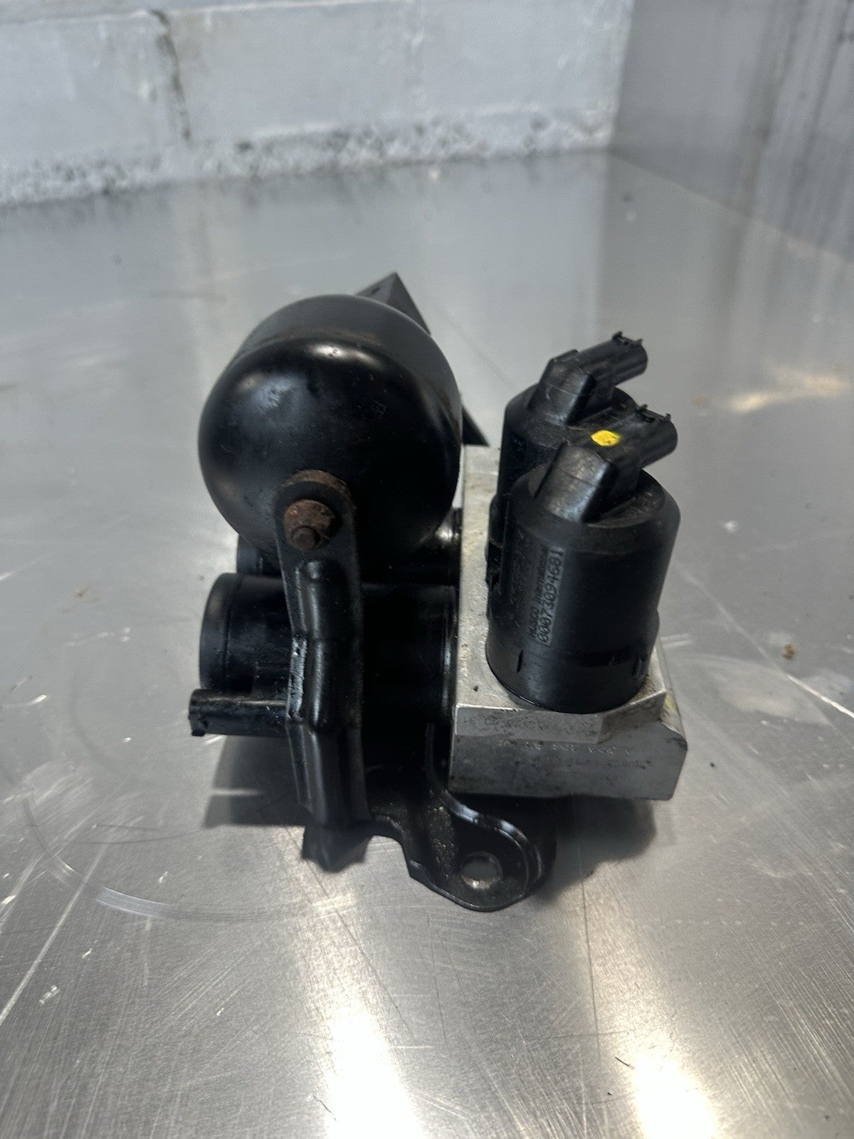 Mercedes Benz R230 W215 W220 ABC Ventilblock Ventileinheit 2203200358 2203200031