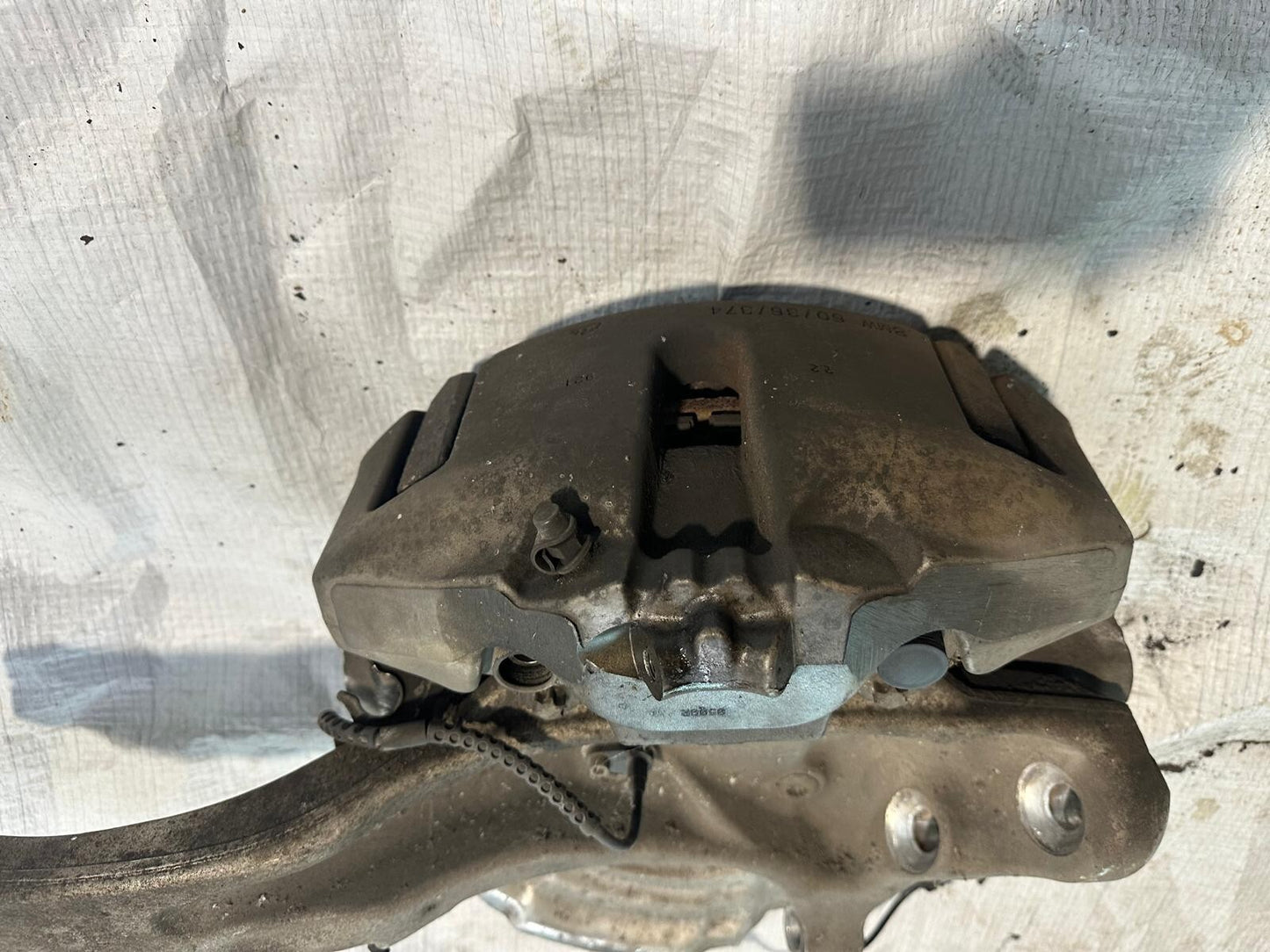 Original BMW 7er F01 750i Achsschenkel vorne rechts inkl. Bremsscheibe/- Sattel