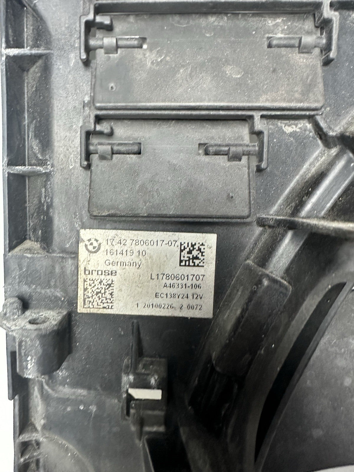 BMW F01 750i Kühlerlüfte 7575258