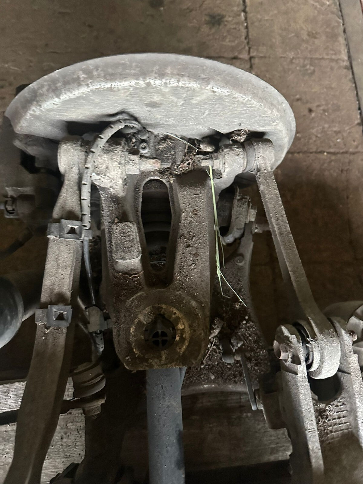 BMW E61 530xd Hinterachse mit Differential & Anbauteilen – Achskörper 6770827 –