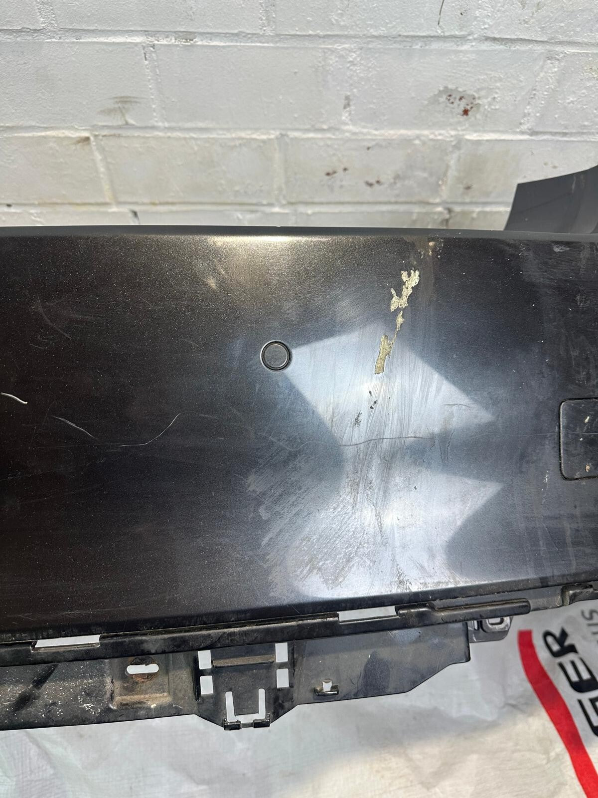 Original BMW Heckstoßstange F01 F02 F04 – Sophistograu Metallic (Lackcode A90) –