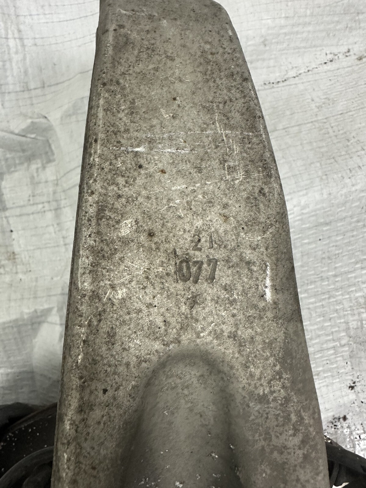 Original BMW 7er F01 750i Achsschenkel vorne links inkl. Bremsscheibe/- Sattel