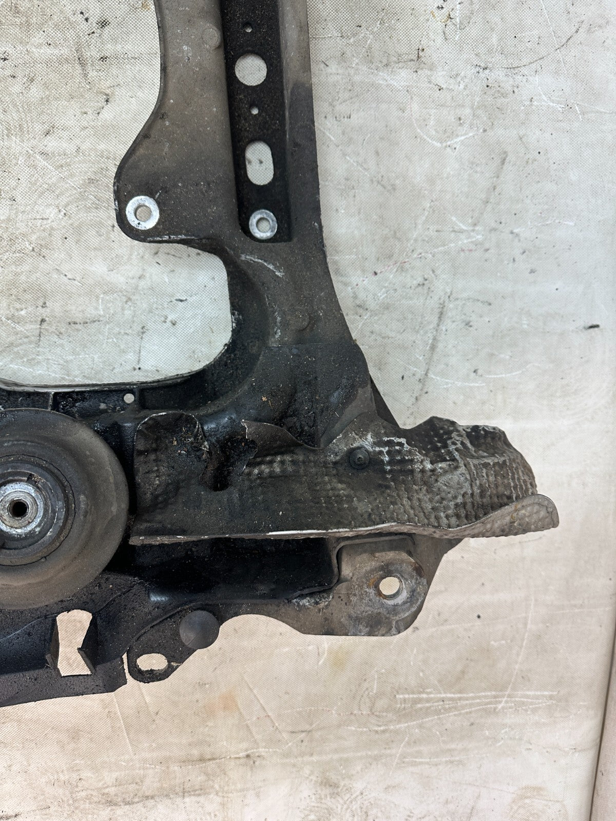 Mercedes Benz W215 CL500 Vorderachse Aluträger A2206280257